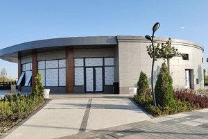 Одно из зданий в парке «Новый Узбекистан» нашло арендатора