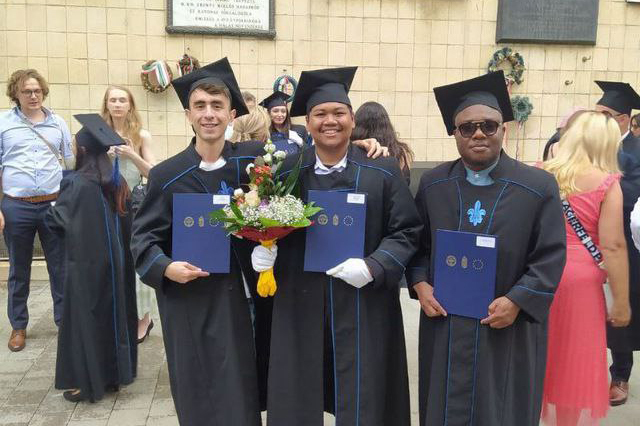 vengriya, xorijda ta'lim