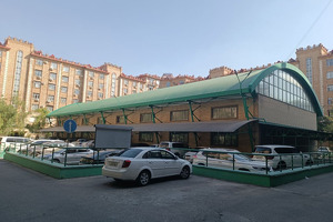 В центре Ташкента за долги продают двухэтажное здание