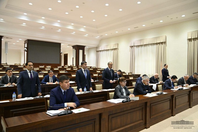 elektrotexnika, farmatsevtika, prezident