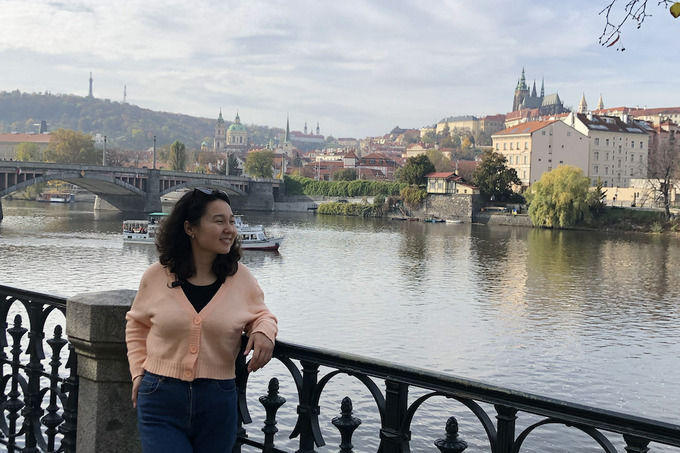 chexiya, xorijda ta'lim