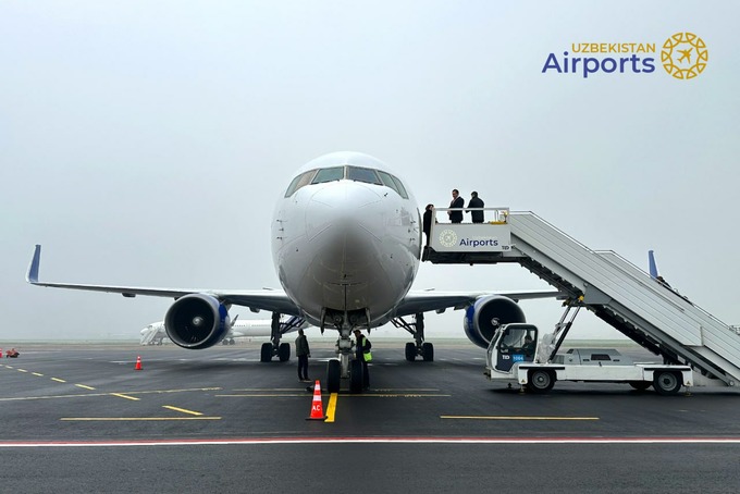 aviakompaniya, fly khiva, samolyot