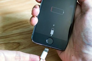 Apple kanadalik iPhone foydalanuvchilariga ham tovon puli to‘laydi