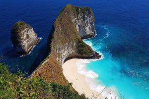 Бали начнет взимать туристический сбор с иностранцев с 14 февраля