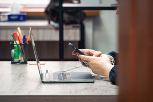 Oliy ta’lim vazirligi 5 ta xususiy oliygohga xatolik sabab litsenziya berilganini ma’lum qildi, Adliya vazirligi buni rad etdi