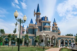 «Для меня это стало неподъемным» — Джахонгир Артыкходжаев о продаже Magic City