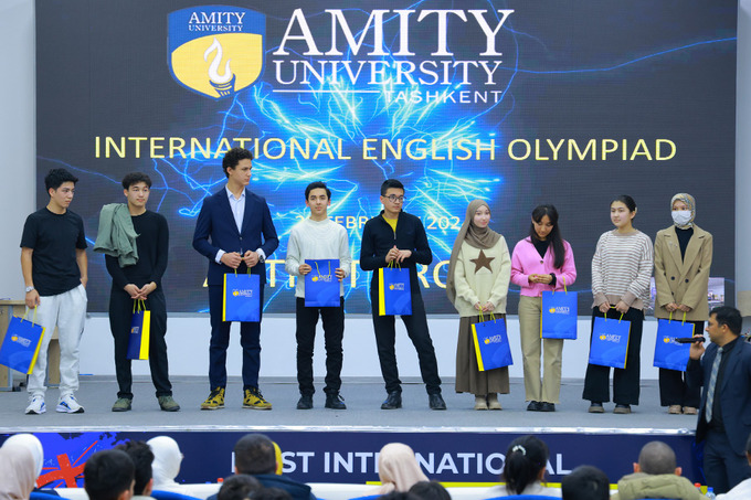 реклама, университет амити