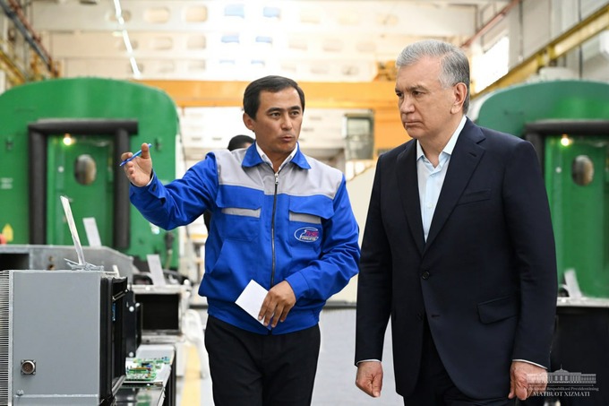 hyundai, поезда, шавкат мирзиеев