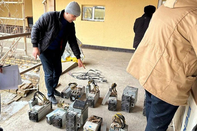 На прошлой неделе «серых» майнеров нашли в четырех регионах