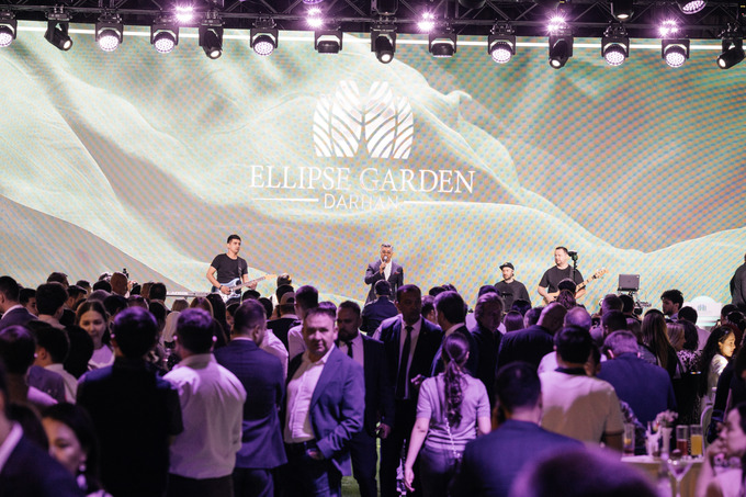 ellipse garden, реклама