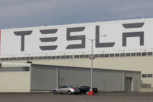 Xitoy mahsulotlariga qo‘yilgan bojlar Teslaning ishlab chiqarish rejalarini barbod qilmoqda