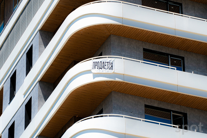 Банки начнут покупать недвижимость и сдавать ее в аренду. Зачем это нужно и что изменится