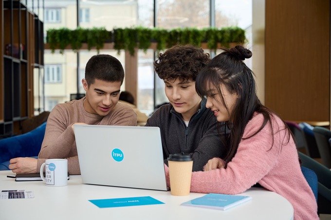 it park university, реклама