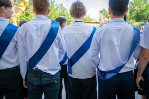 O‘zbekistondagi maktablarda yagona davlat imtihonlari joriy etiladi — prezident