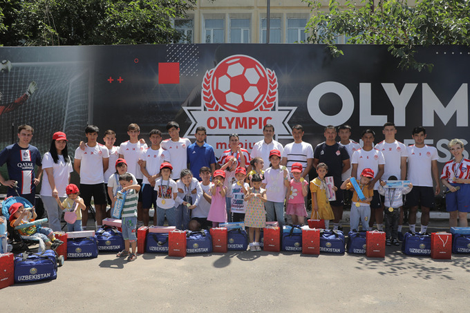 Волонтеры Mobiuz и футбольного клуба Olympic Mobiuz провели благотворительную акцию для детей