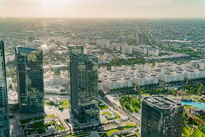 Hafta yakuni: ipoteka kreditlari, taksichilik qilishga cheklov, eng qimmat “chiroyli” avtoraqam