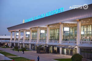 В аэропорту Ташкента произошли массовые задержки рейсов