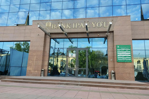 Reklama qonunchiligini buzgani uchun Ipak Yo‘li banki jarimaga tortildi