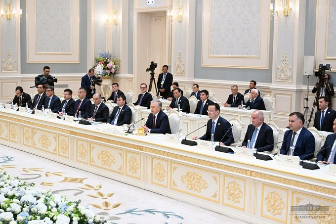 азербайджан, ильхам алиев, шавкат мирзиеев