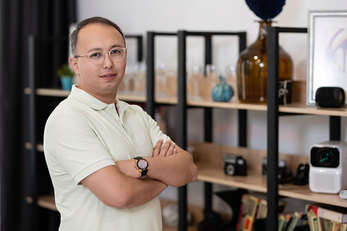 «Бизнес приходит в Telegram, чтобы повысить продажи, а не только растить узнаваемость» — Ильхом Собиров