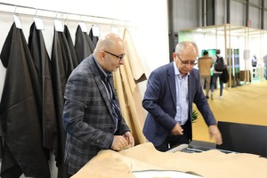 Узбекистанская компания поставит в Венгрию спецобувь на $2,5 млн