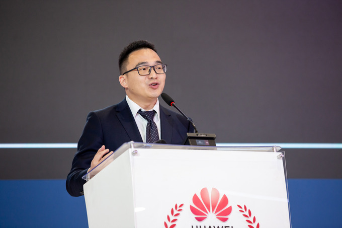 huawei, реклама