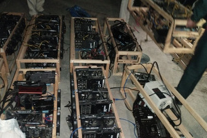 Samarqandda 55ta qurilmadan iborat noqonuniy mayning ferma aniqlandi