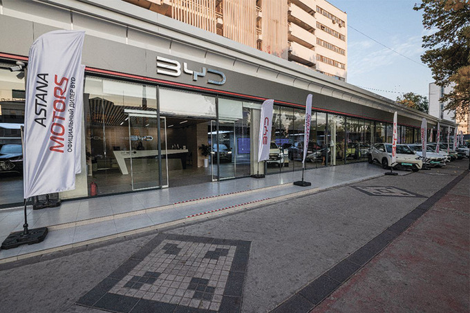 BYD Oloy представил обновленный шоурум для максимального комфорта покупателей