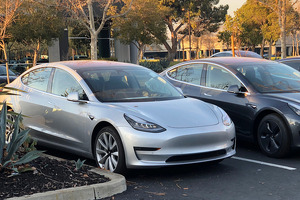 Tesla прекратила продавать в США свою самую бюджетную модель