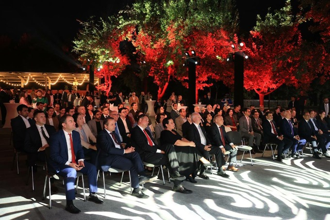 американский университет технологий, вуз, сша