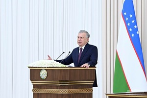 Президент предложил возобновить работу аэропорта Зарафшана