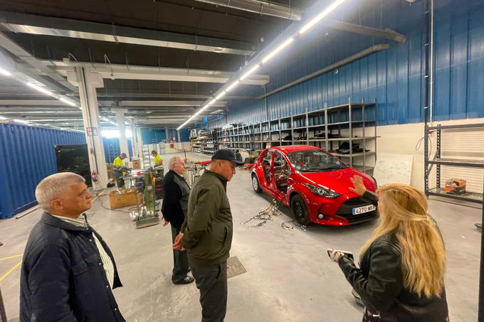 kimyo universiteti, reklama