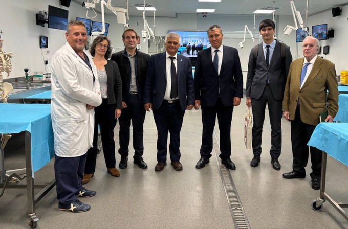 kimyo universiteti, reklama