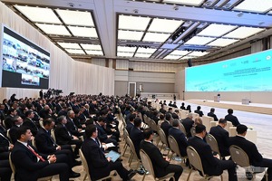 Prezident $3,7 mlrdlik muqobil energiya quvvatlarini ishga tushirdi