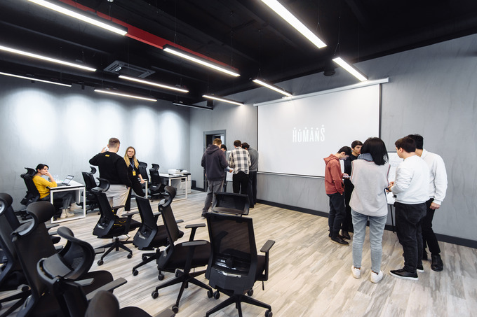 humans, реклама