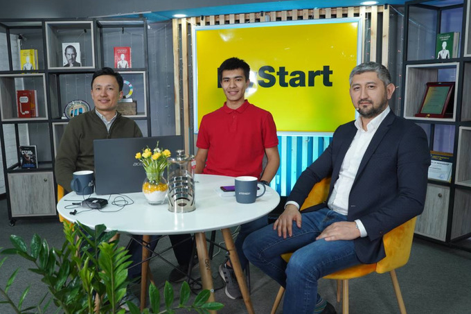 aqsh, hojiakbar mo‘minov, xorijdagi o'zimiznikilar