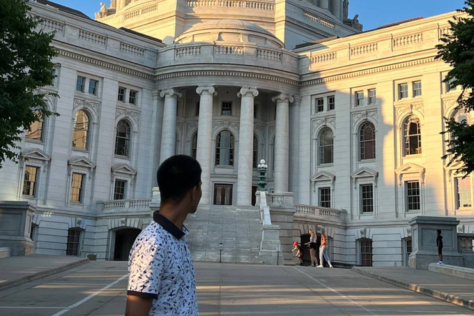 Ular mening kokraklarimga tegishadi va men ularni jazolayman. Mashhur porno multfilmlarni onlayn tomosha qiling