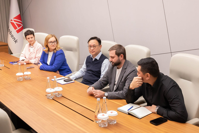 adm global, реклама