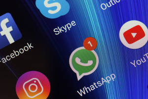 Roskomnadzor “WhatsApp” va “Skype”ga foydalanuvchi ma’lumotini hukumatga ulashish majburiyatini yukladi
