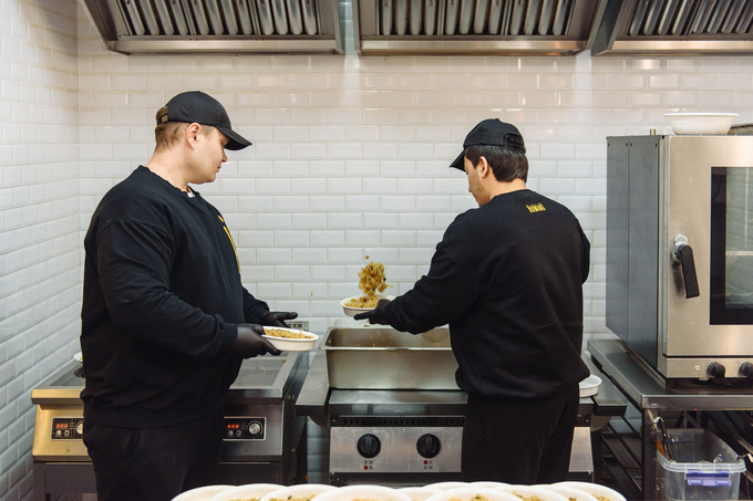 humans, реклама