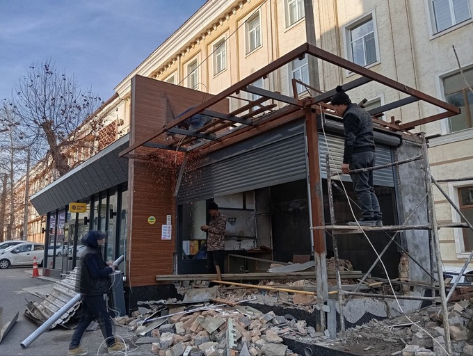 giotto, незаконная реклама, сносы, ташкент