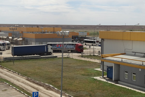 Казахстан закроет два пункта пропуска на границе с Россией