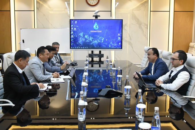 ayqsh, five petroleum, malayziya, zapravka