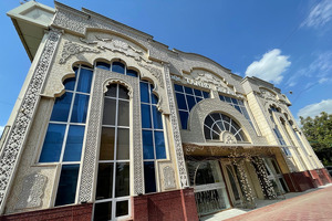 В Ташкенте на продажу выставили здание ресторана Tanho Grand