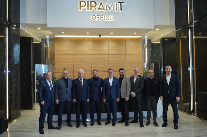 koç construction, piramit, реклама