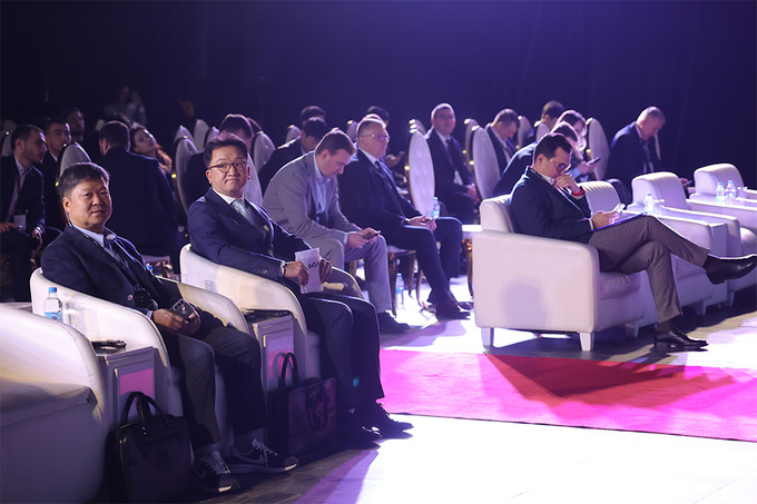 adm global, реклама