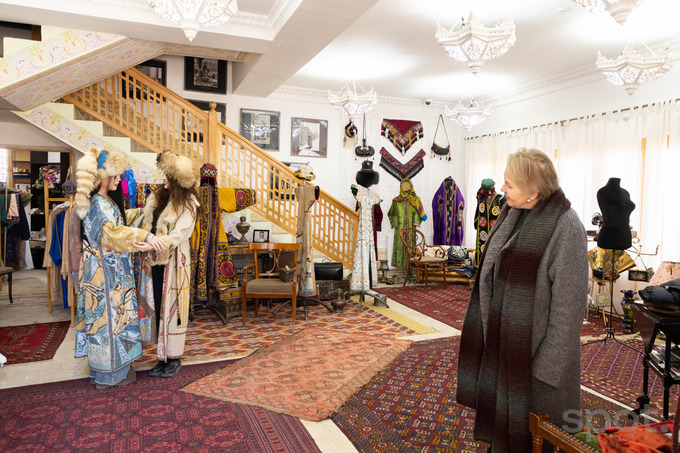 галерея, керамика, одежда, самарканд