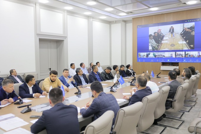 savdo-sanoat palatasi, mebel ishlab chiqaruvchi, hunarmandlar