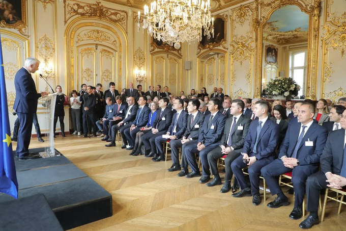 мипт, франция, французское агентство развития