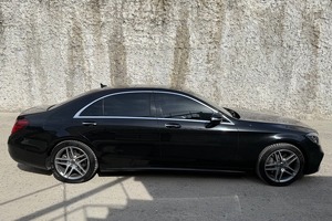 «Узбекнефтегаз» выставил на аукцион пять служебных автомобилей